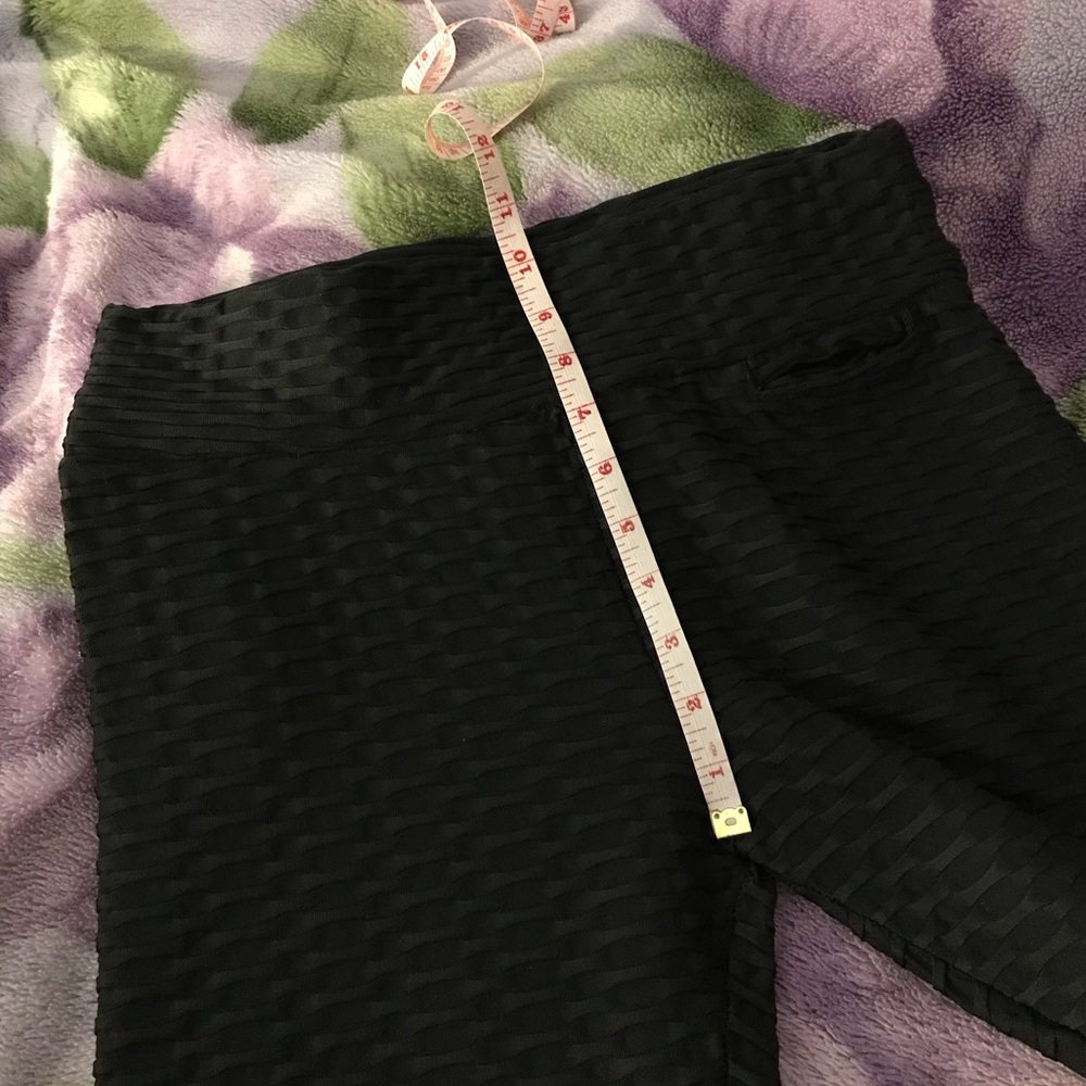 SHEIN Solid Textured Sports Leggings with Phone Pocket - Picture 15 of 16
